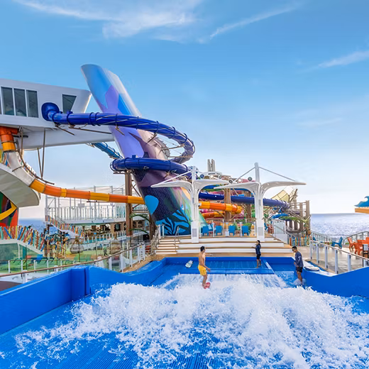 Круїзний лайнер Legend of the Seas - icon-of-the-seas-flowrider-man-standing-thrill-island-aerial-view