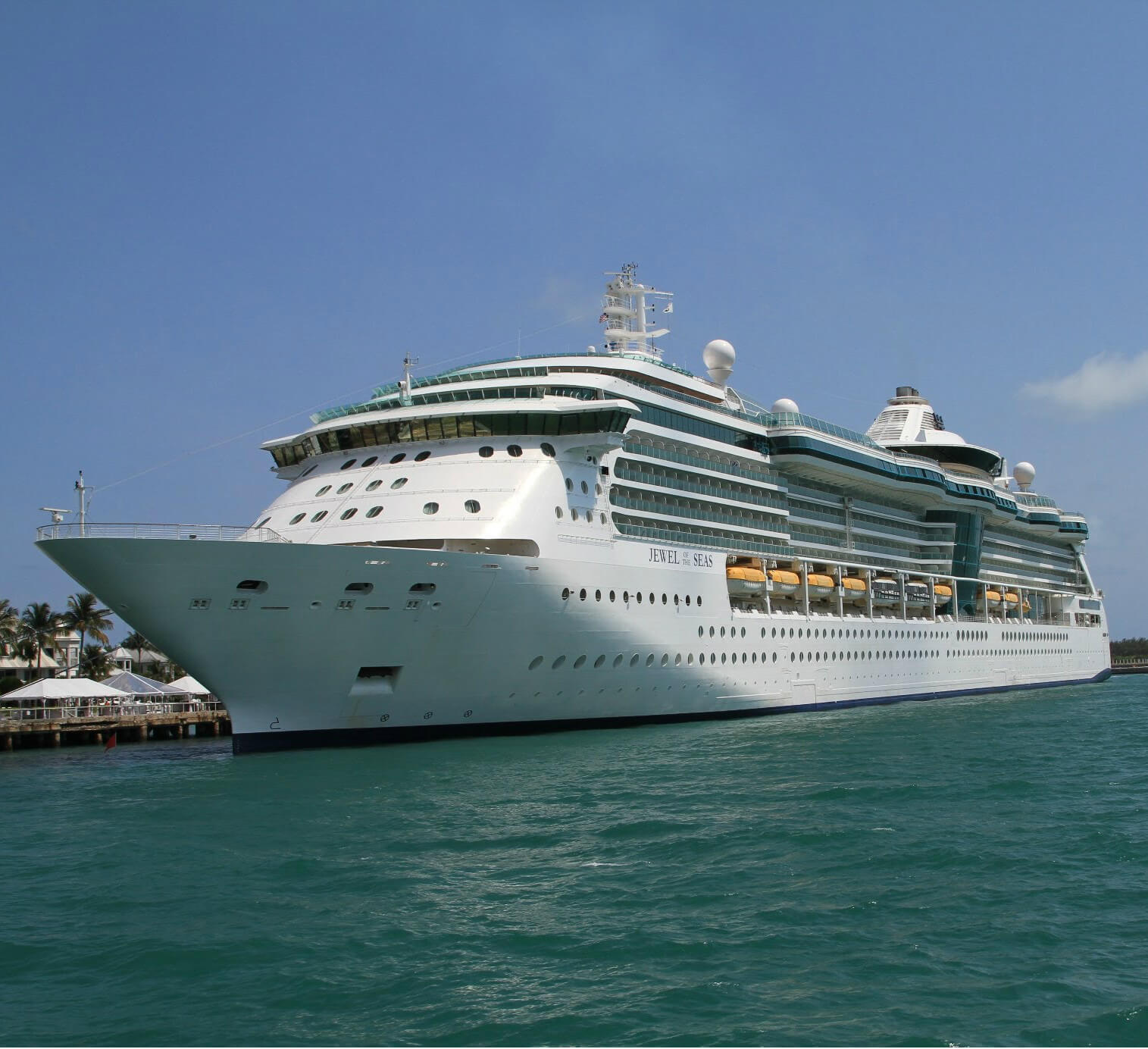 Круїзний лайнер Jewel of the Seas