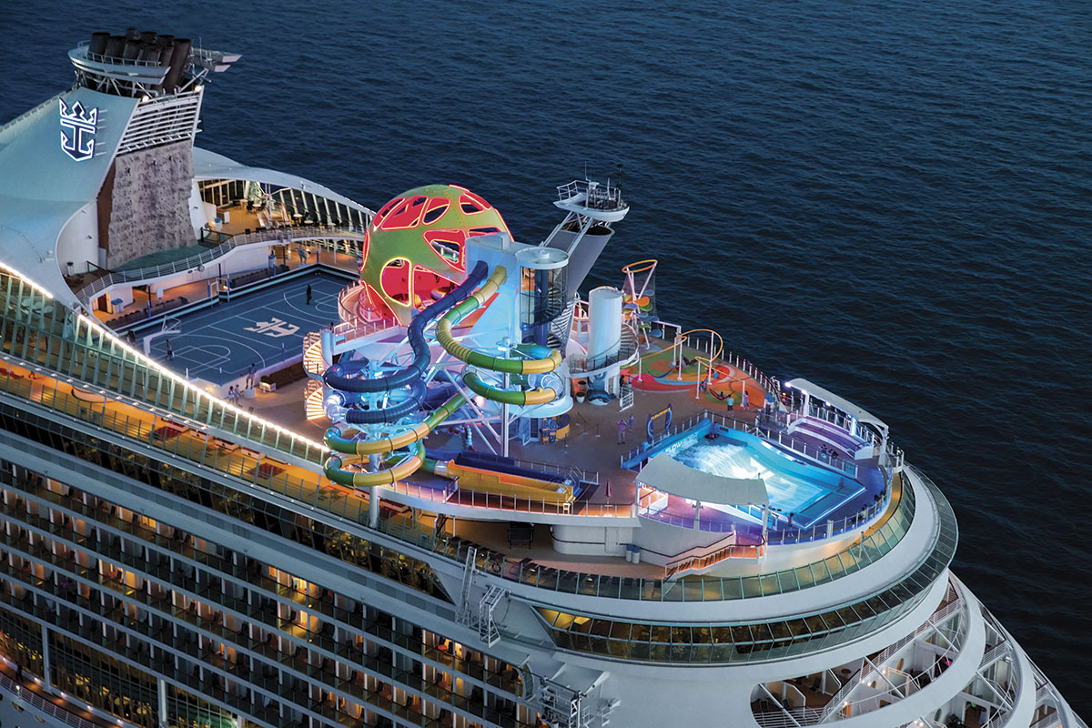 Круїзний лайнер Mariner of the Seas