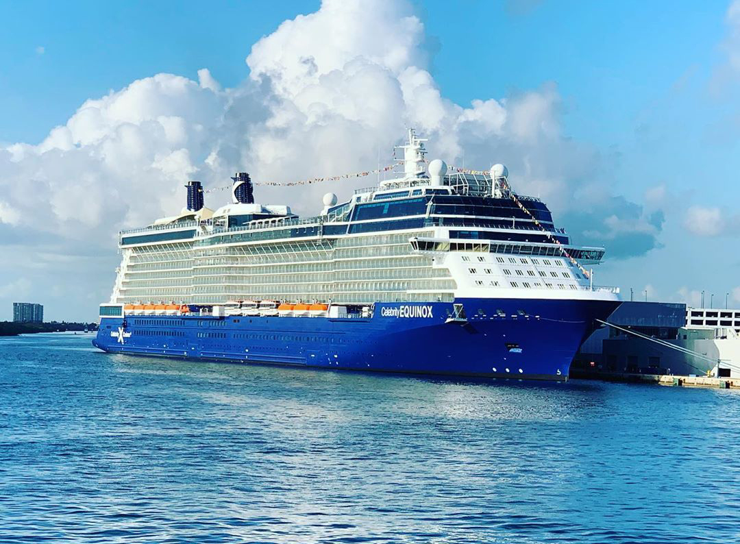 Круїзний лайнер Celebrity Equinox
