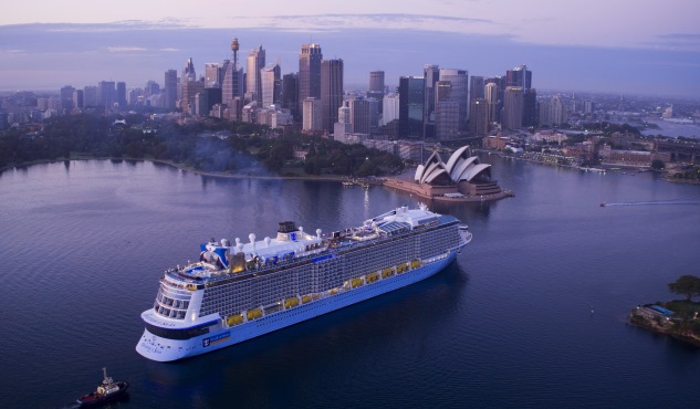 Круизный лайнер компании Royal Caribbean International