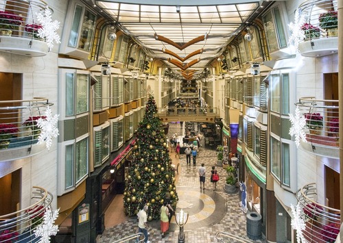 RCI_Independence_Christmas_Promenade-40_edit